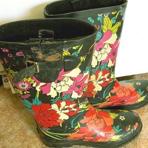 The SAK Rainboots